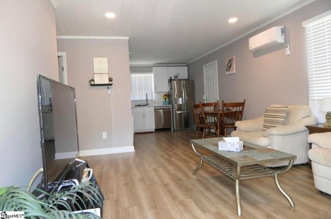 Building Photo - 312 Eunice Dr