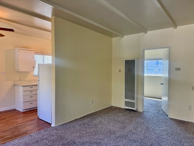 Foto del edificio - 4284 Third Ave