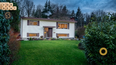 Building Photo - 40221 Garibaldi Way