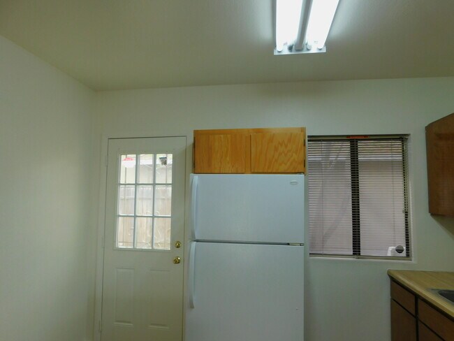 Building Photo - 303 W Atlantic Ave