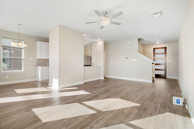 Foto del edificio - 2041 Layla Dr