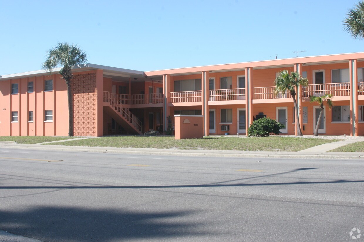 Avalon Apartments 2729 4th St S Saint Petersburg, FL