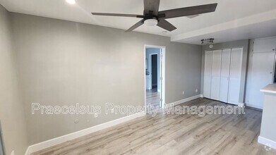 Building Photo - 871 W San Ysidro Blvd