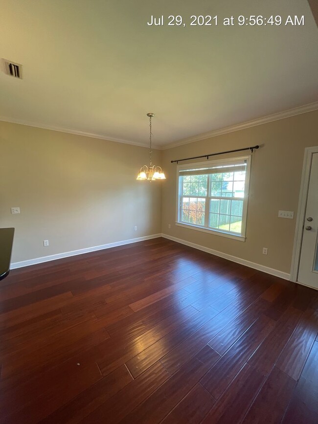 Foto del edificio - Valley Chase Subdivision!