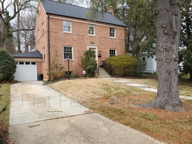 Foto del edificio - 9314 Elmhirst Dr