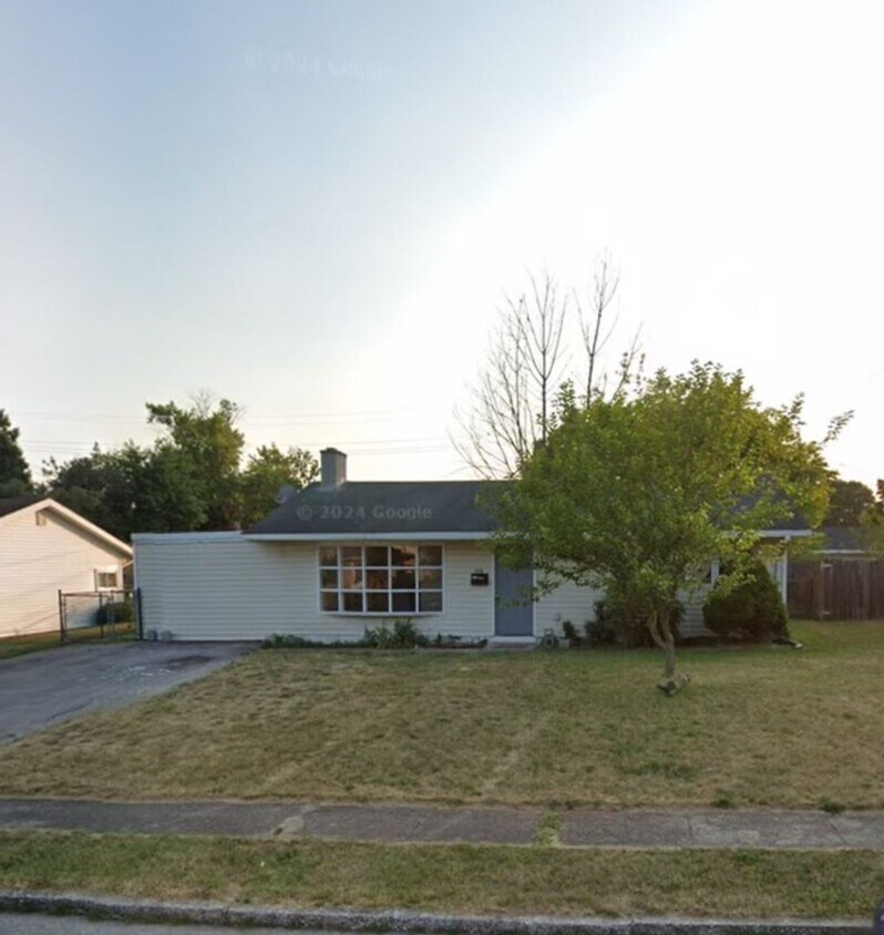 Primary Photo - 3 Bedrooms 1 Bath home - York City Schools