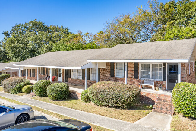 Building Photo - Linkwood Manor