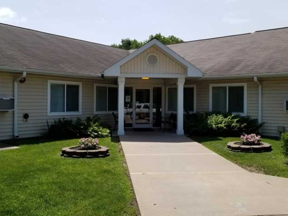 COUNTRYSIDE OF CLINTON Apartments in Clinton, IA