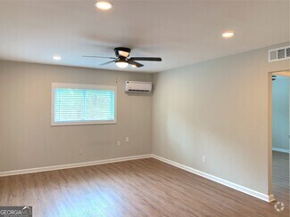 Building Photo - 531 Gresham Park Dr