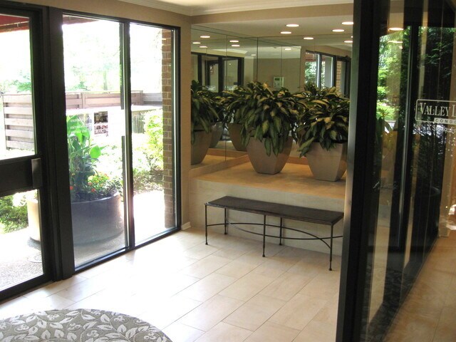 Foto del edificio - 2020 Chestnut Ave