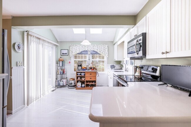 Foto del edificio - 55 Harrington Farms Way