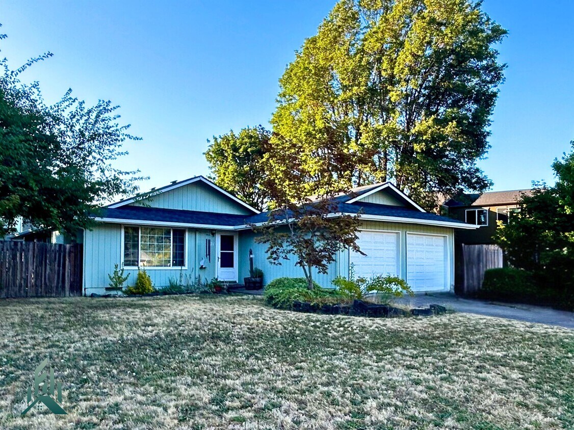 Primary Photo - 2771 Newton St