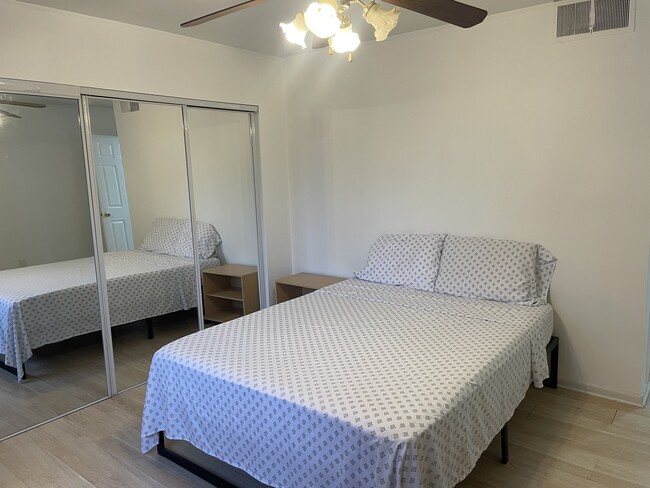 Dormitorio 2 - 3124 Brinkley Rd