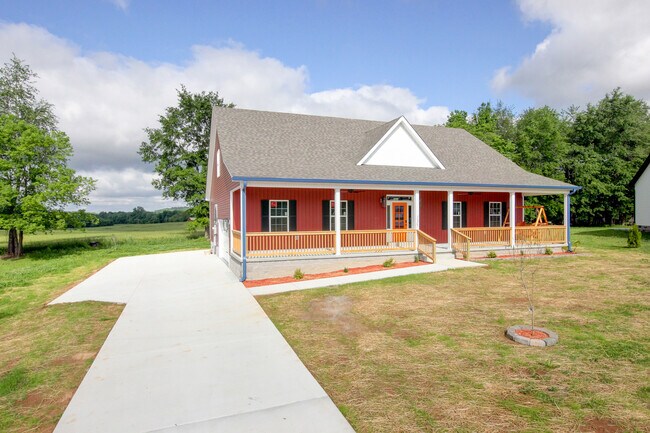 Building Photo - 135 Riverbend Dr