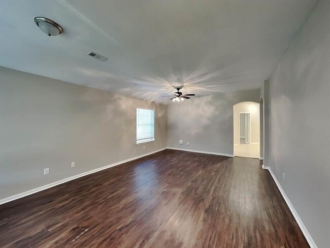 Building Photo - 18115 Water Mill Dr