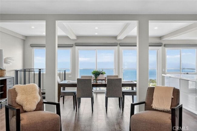 Building Photo - 865 Quivera St