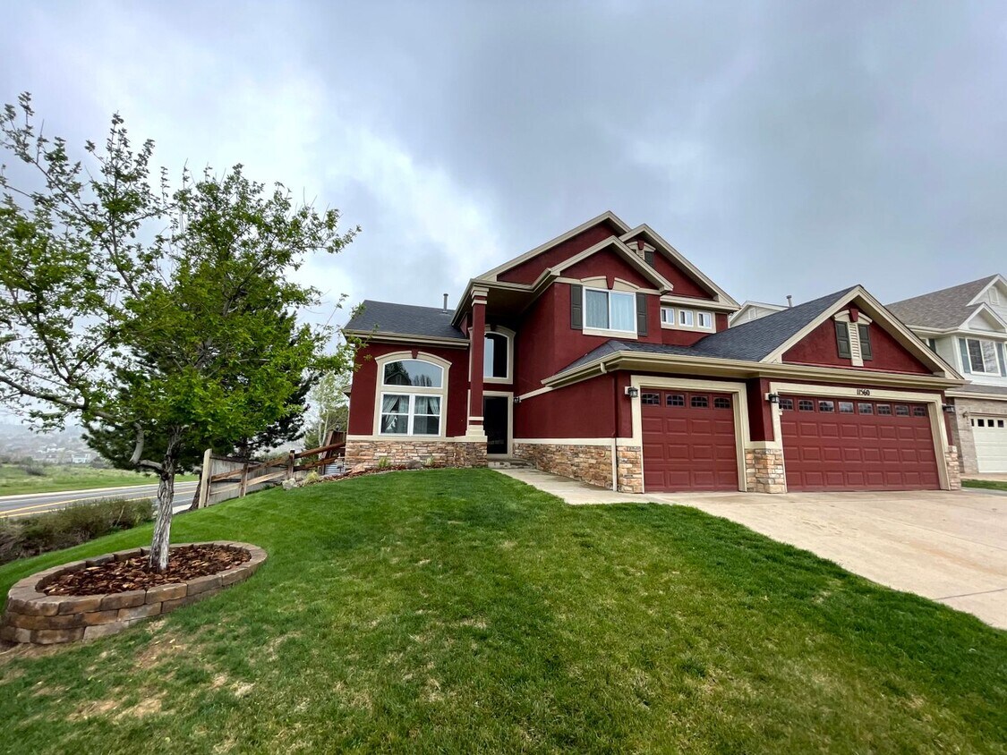 Canterberry Updated 5 Bedroom Home (Availa... House Rental in Parker
