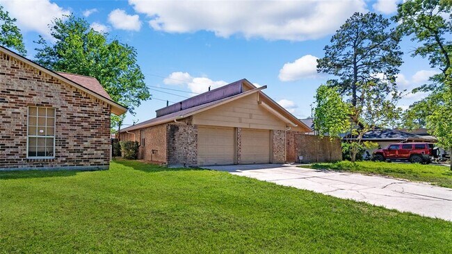 Building Photo - 23414 Canyon Lake Dr
