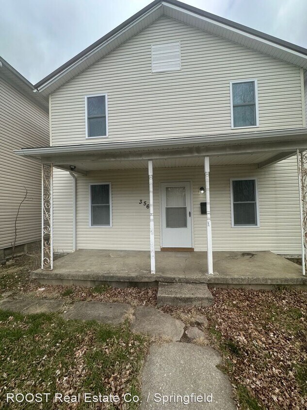 2 br, 1 bath House 356 Buxton Ave House Rental in Springfield, OH