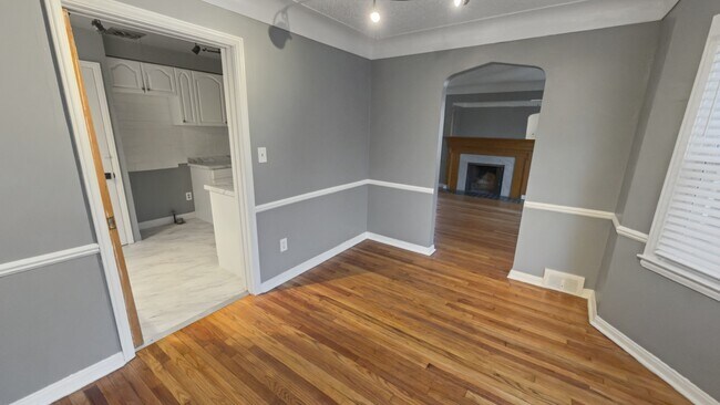Foto del edificio - 3625 Chatsworth St