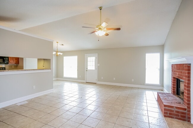 Foto del edificio - 10125 Oak Run Dr S