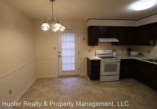 Foto del edificio - 2 br, 1.5 bath House - 138  Turnwood Lane