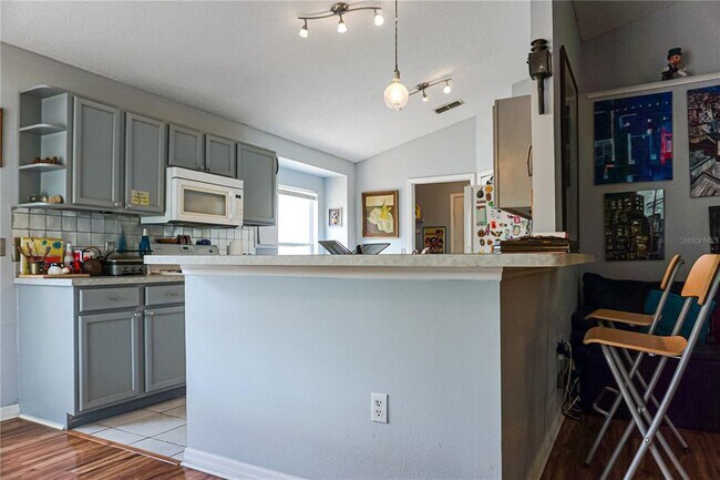 Building Photo - 205 Nicholson Dr