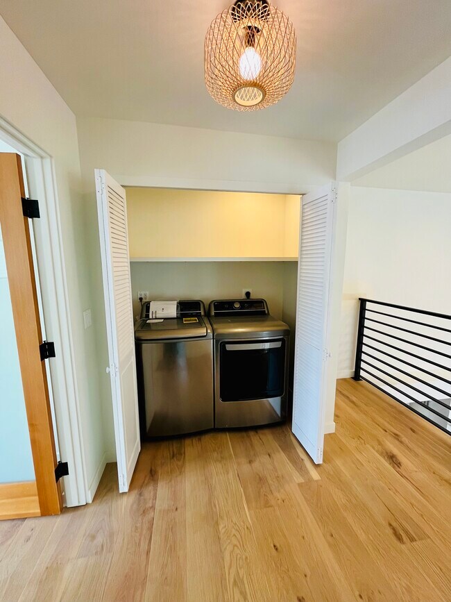 Foto del edificio - 31 Hermosa Ave