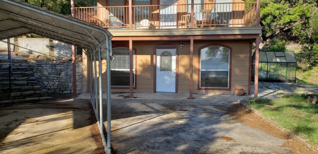 Building Photo - 1271 Jonas Dr