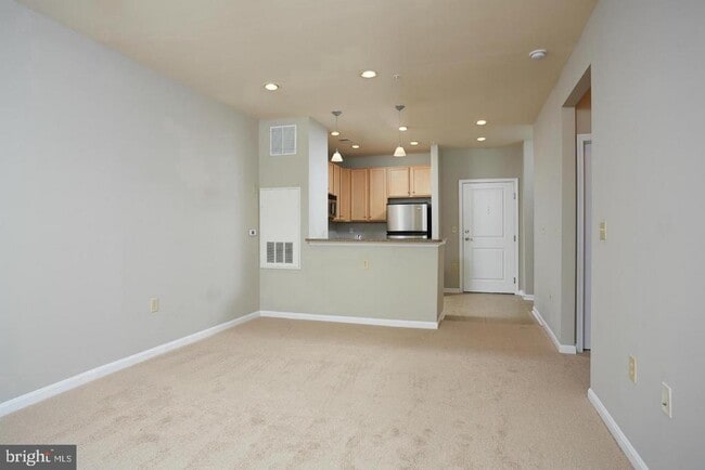 Building Photo - 2655 Prosperity Ave