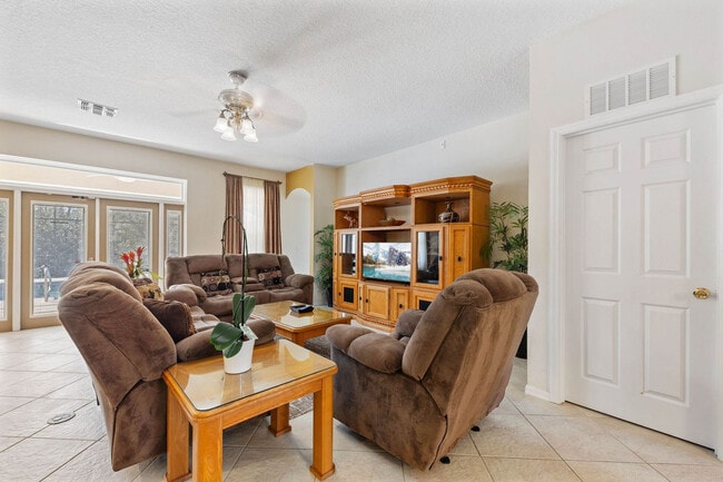 Foto del edificio - 8543 La Isla Dr