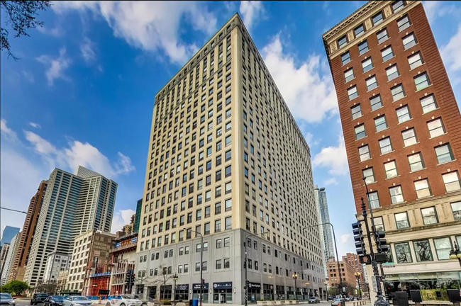 Foto del edificio - 910 S Michigan Ave