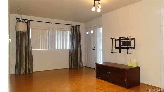 Foto del edificio - 1167 Mokuhano St