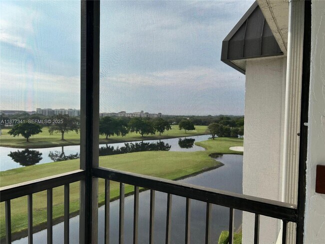 Foto del edificio - 3100 W Rolling Hills Cir