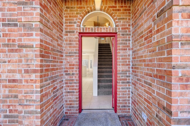 Building Photo - 1815 Tickner St