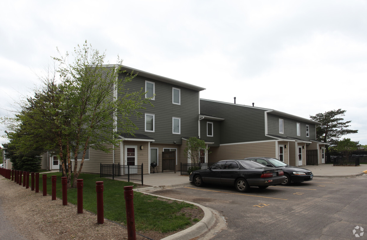 Primary Photo - Talmage Green Townhomes