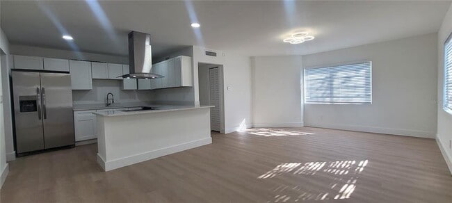 Building Photo - 4027 Huntington St NE