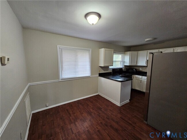 Foto del edificio - 1313 Wembly Rd