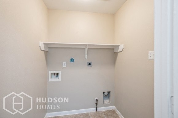 Building Photo - 11819 Elizabeth Ct