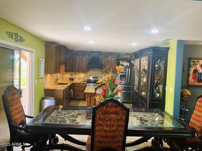 Building Photo - 42275 W Calle St