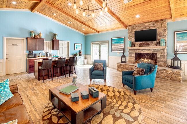 Clubhouse - Trails of Signal Mountain