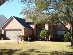 Building Photo - 3106 Rimrock Dr