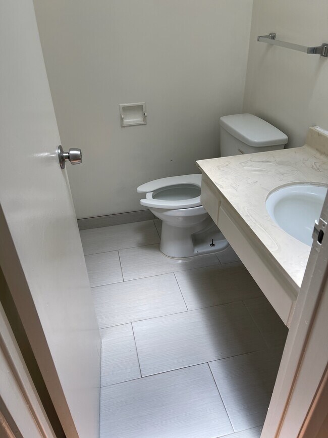 Foto del edificio - 6116 Cashio St