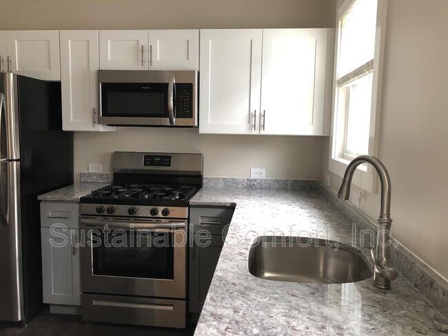 Building Photo - 35 Olga Ave