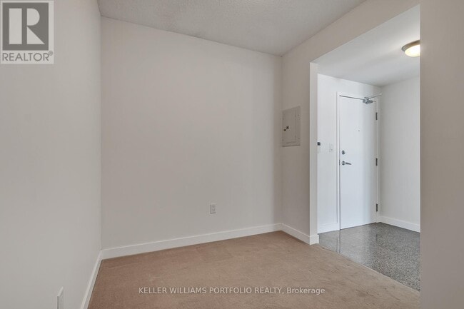 Building Photo - 10 Navy Wharf Ct
