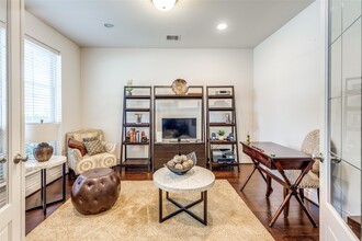 Building Photo - 2407 Evening Star Dr