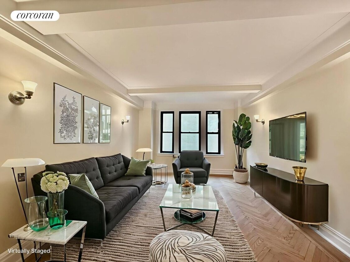 Foto principal - 210 E 68th St