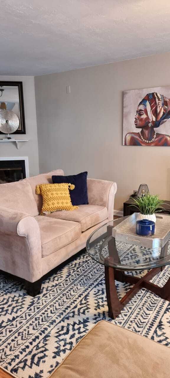 Warm and inviting seating area - 19 Jonathan Cir