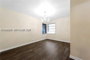 Building Photo - 1315 N 19th Ave