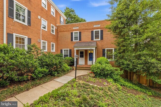 Foto del edificio - 2909 S Dinwiddie St
